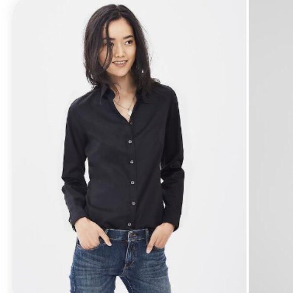 Banana Republic - Fitted Non-Iron Button-Up Shirt 715604 | Size 8 | Black - Picture 1 of 3